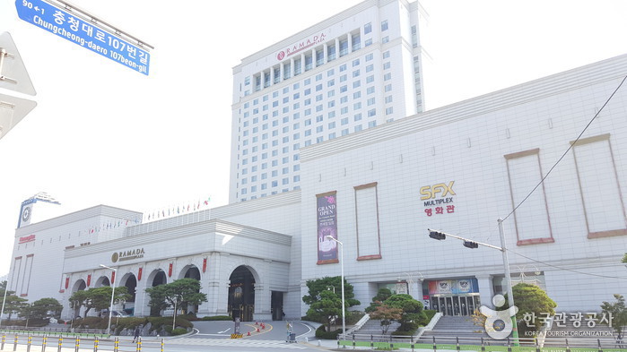 Grand plaza清州飯店(舊Ramada Plaza飯店)(그랜드플라자 청주호텔 (구. 라마다플라자))