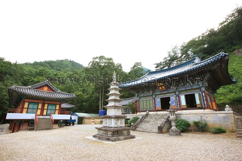 Samcheok Cheoneunsa Temple (천은사(삼척))