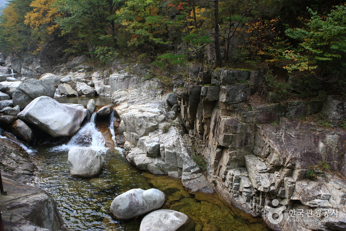 Sogeumganggyegok Valley (오대산 소금강계곡)