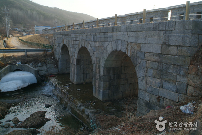 Ganghwa Seoksumun Gate (강화 석수문)