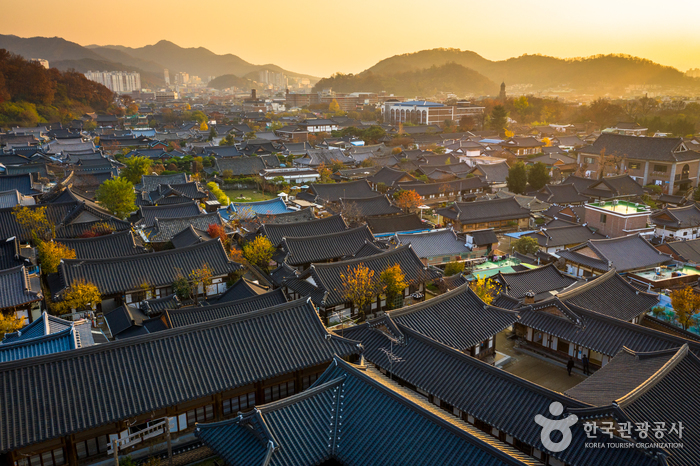 Jeonju Hanok Village [Slow City] (전북 전주 한옥마을 [슬로시티])