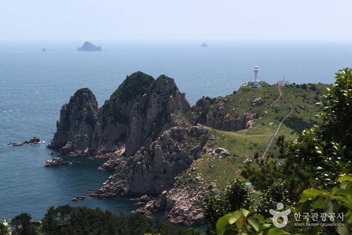 Somaemuldo Island Lighthouse (소매물도 등대)