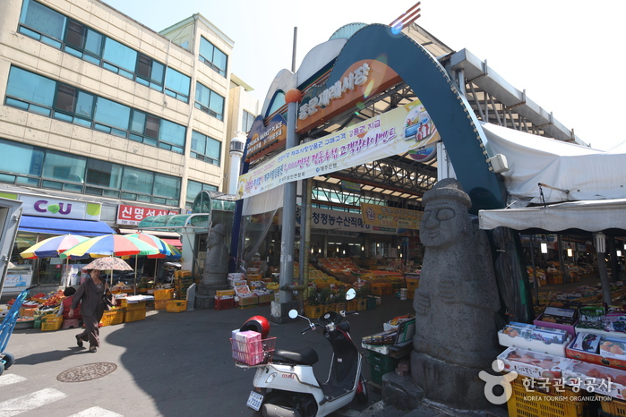 Marché traditionnel Dongmun (동문재래시장)