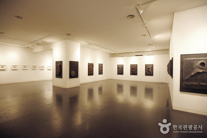 Galerie Gongpyeong du Centre d'art Séoul (서울아트센터 공평갤러리)
