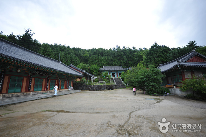 Temple Seonggwansa (성관사)
