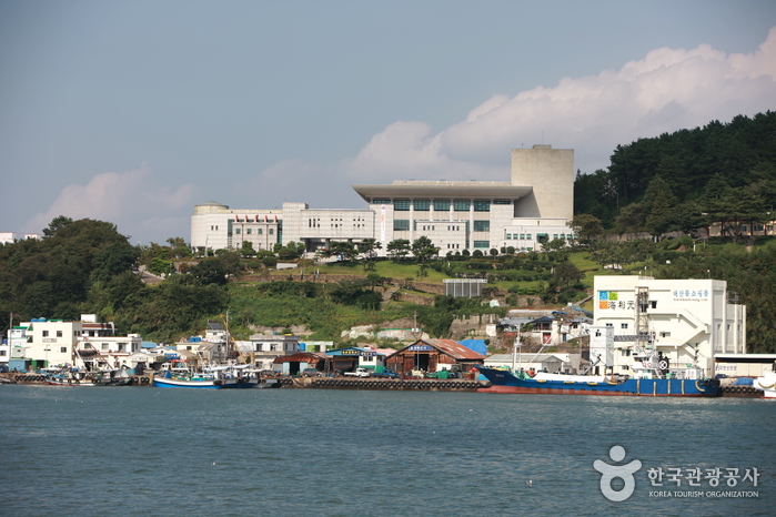 Le centre civique de Tongyeong (통영시민문화회관)