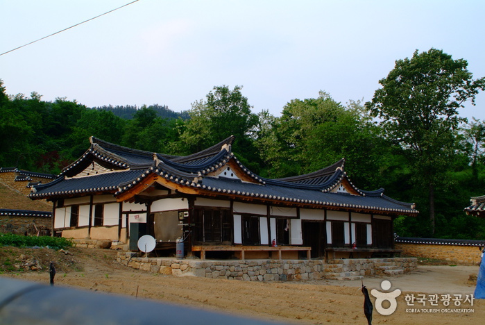 Maison principale de Pansagongpa, branche du clan Shin de Pyeongsan (청송 평산신씨 판사공파 종택과 분가 고택)
