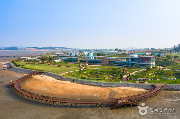 Centre de recherche sur les zones humides littorales de Muan (무안생태갯벌센터)