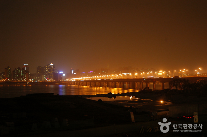 Vue de nuit depuis le pont Mapo (마포대교 야경)