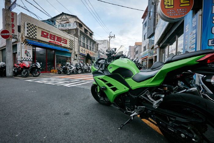 Rue des motos de Daegu (대구 오토바이골목)